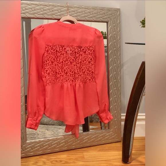 𝒞𝑜𝓇𝒶𝓁 𝐸𝓂𝒷𝓇𝑜𝒾𝒹𝑒𝓇𝑒𝒹 𝐵𝓁𝑜𝓊𝓈𝑒 - Picture 4 of 4